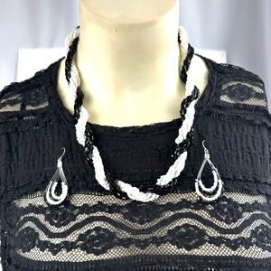 VTG Twisted Multi Strand Seed Bead Jewelry Set Necklace Earring Women  Blk White